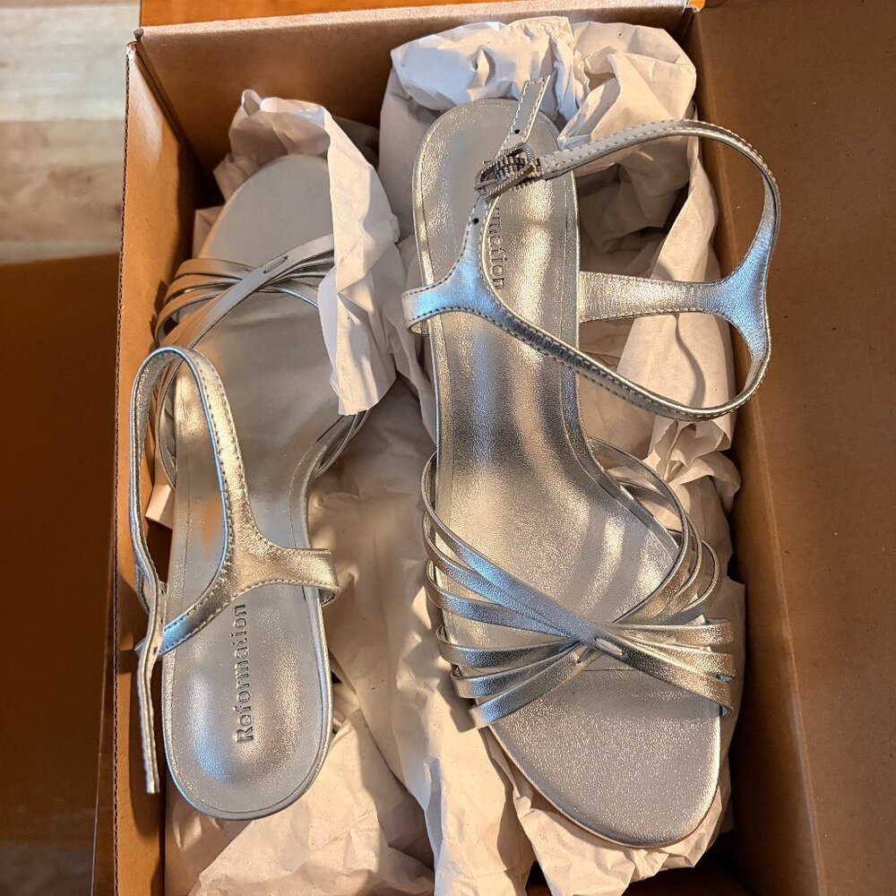 NEW! Reformation Paloma Heeled Sandal Silver - Size 6